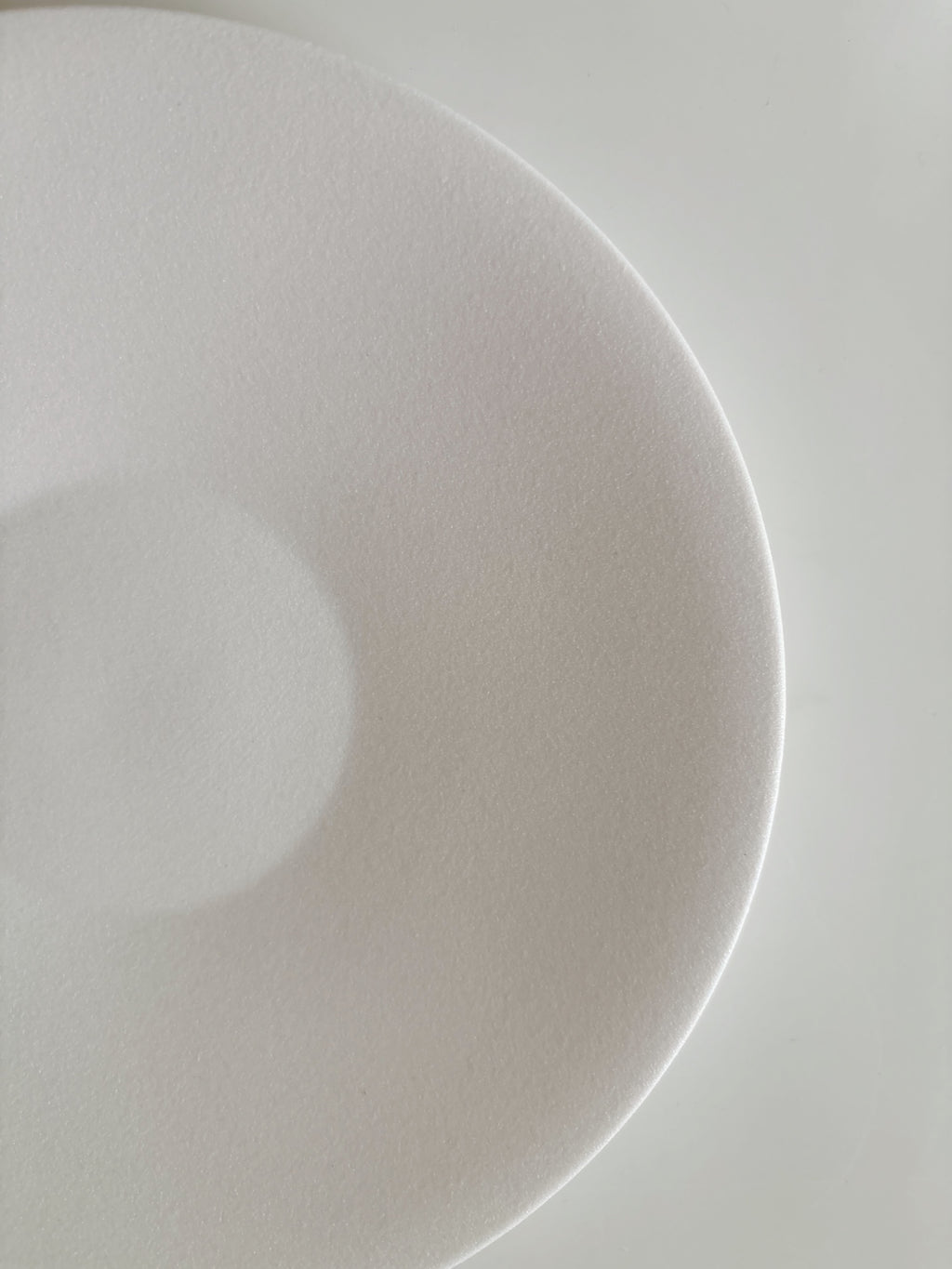 Morrow Series - Round Footed Plates