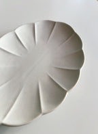 Shinoki Flower - Oval Plate