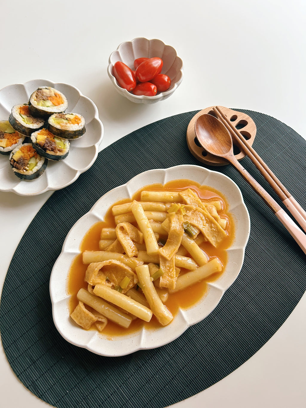 Shinoki Flower - Oval Plate