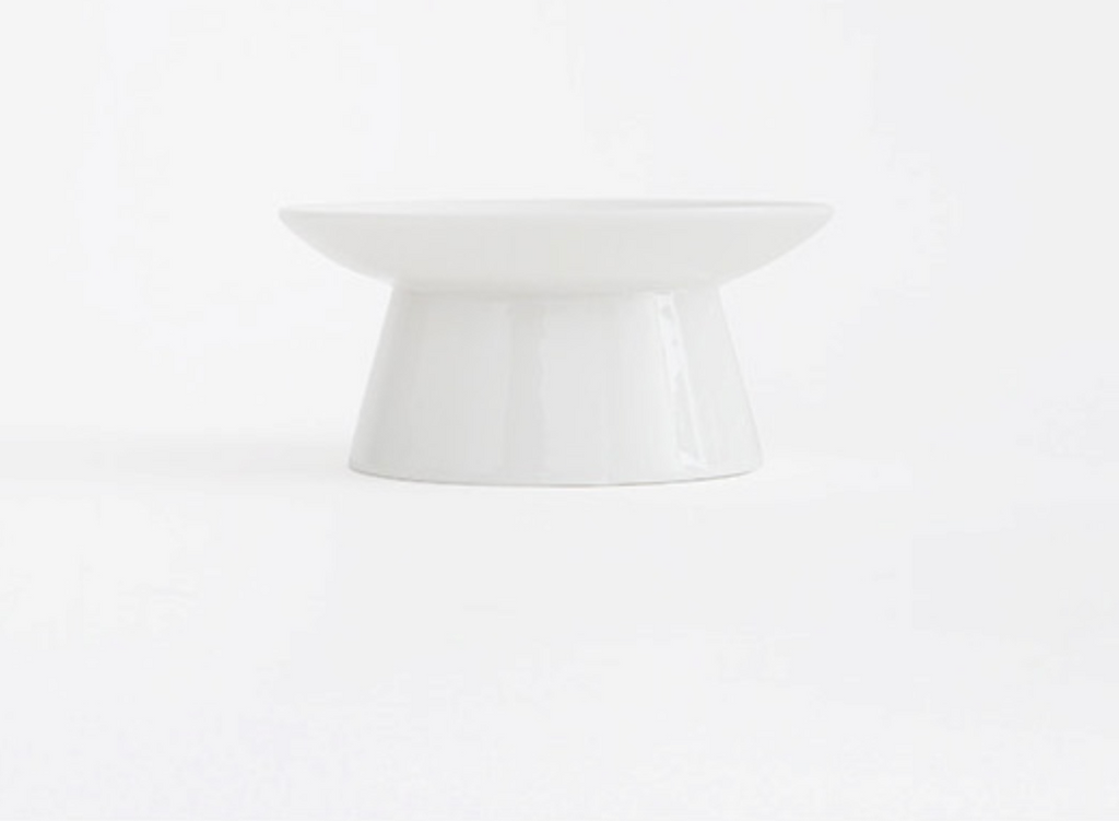 Simple White Footed Plate